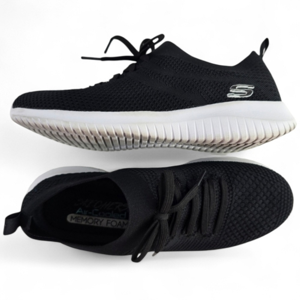 Skechers Women's Black Textile Lace Up Lightweight Athletic Shoes Size 10